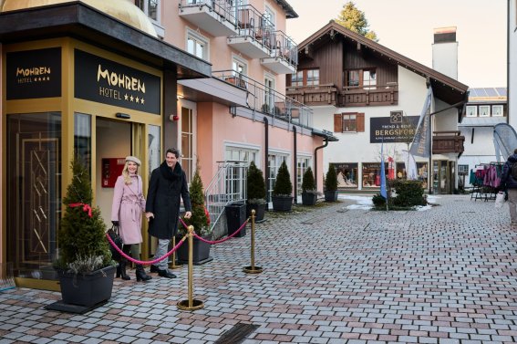 Erkunden Sie die südlichste Gemeinde Deutschlands, und entspannen Sie am Oberstdorfer Marktplatz.