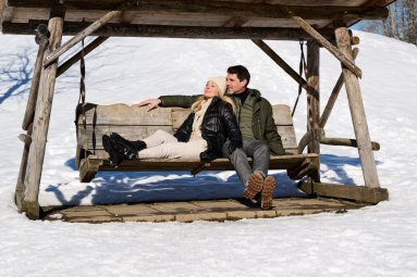 Nach einem Winterspaziergang lässt es sich am Moorweiher gut aushalten.