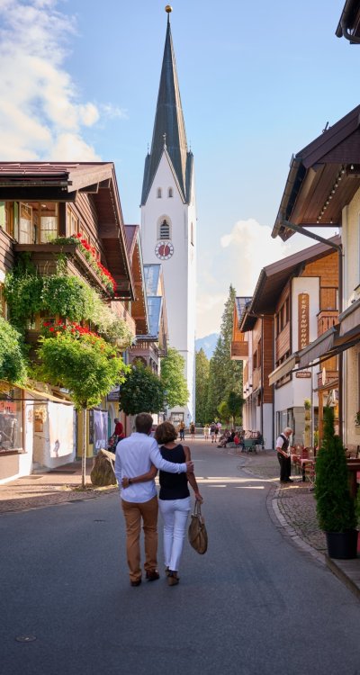 Bei wunderschönem Wetter, zeigt sich Oberstdorf von seiner besten Seite.