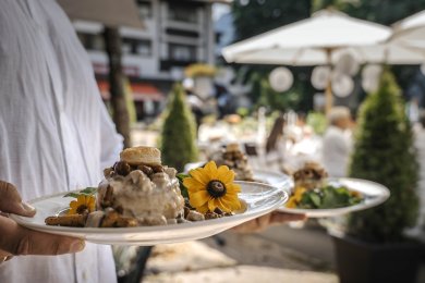 Im Mohren Restaurant Oberstdorf erleben Sie puren Genuss. Lassen Sie sich kulinarisch verwöhnen und erleben Sie besondere Genussmomente in einer wunderschönen Atmosphäre in unserem Restaurant in Oberstdorf.