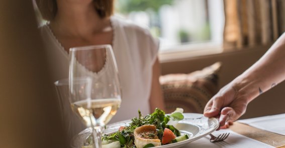Das Allgäu und vor allem Oberstdorf bieten so viele regionale Produkte, aus denen mit Feuereifer bodenständige, aber auch ganz besondere Gerichte kreiert werden können.