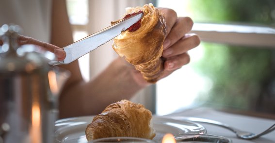 Starten Sie Ihren Urlaub im Allgäu mit einem reichhaltigen Frühstück und regionalen Spezialitäten.