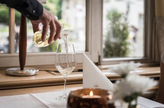 Im Restaurant Mohren ist Genus ganz groß geschrieben - edle Weine, feine Speisen und die besondere Atmosphäre erschaffen ein Erlebnis für alle Sinne!