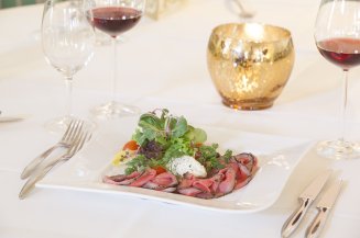 Kräuter-Roastbeef Genuss pur erwartet Sie im Mohren Restaurant in Oberstdorf am Marktplatz.