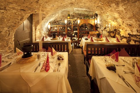 Unsere Weinschatzkammer im Mohren Hotel Oberstdorf.