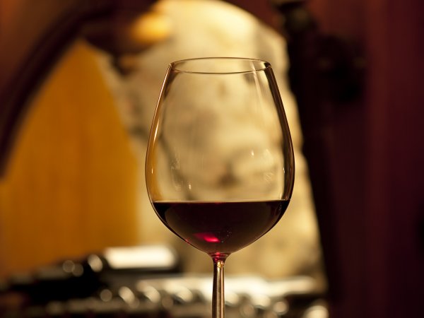 Weinkarte Der Feinschliff eines leckeren Abendessend oder einem kreativen Menü ist ein korrespondierender Wein.Das Hotel Mohren bietet ihnen eine Exklusive Wein Auswahl.