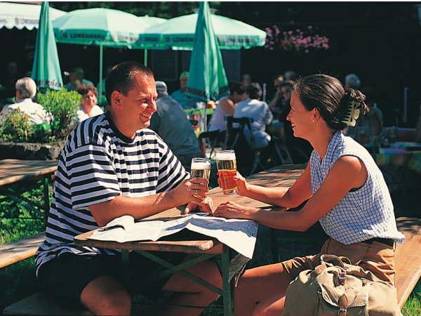 Nach einer wunderschönen Wanderung schmeckt das frische, kühle Bier gleich doppelt.
