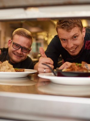 Im Hotel Mohren in Oberstdorf werden täglich leckere und hübsch dekorierte Gerichte mit regionalen Produkten gekocht. Ein Besuch im Mohren Restaurant lohnt sich.