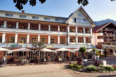 Hausansicht des Hotel Mohren direkt am Marktplatz in Oberstdorf
