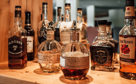 Einblick in die Whiskey Sammlung