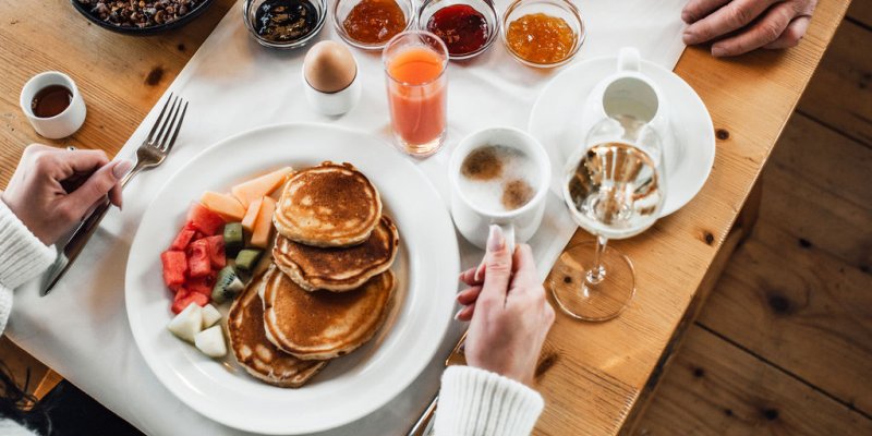Vielfältiges Frühstück in den Bergen