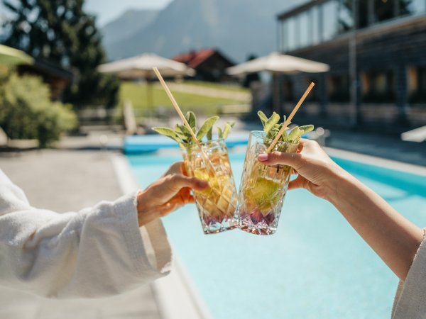 Wellnessurlaub im Allgäu bedeutet Wellnessurlaub im Wellnesshotel Obersdorf mit Pool