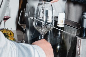 Weinprobe beim Wein- & Käsefestival im Hotel Oberstdorf