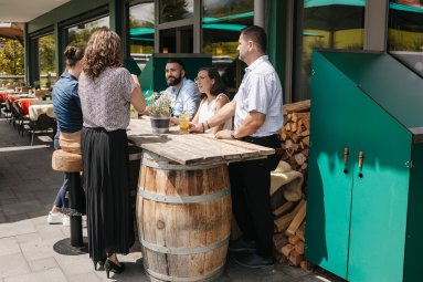Bei Tagungen im Allgäu ist das Seminarhotel Oberstdorf eine empfohlene Anlaufstelle. Genießen Sie zusammen mit Ihren Kollegen nach erfolgreiche Tagung ein paar der leckeren Drinks bei uns.