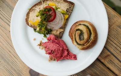 Du möchtest mal eine etwas andere Kaffeepause? Dann besuche uns jetzt im Hotel Oberstdorf im Allgäu in deinem Tagungshotel.