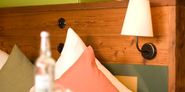 Flauschige Kissen in den Allgäu Design Zimmern