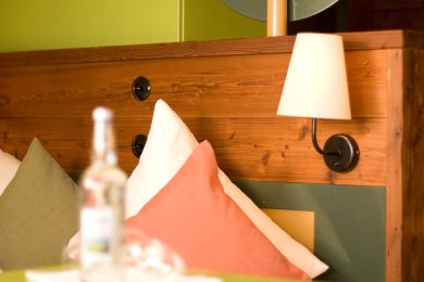 Im Hotel Oberstdorf können die Gäste Ihren Urlaub in den gemütlichen Zimmern genießen und erholsame Tage im Allgäu verbringen.
