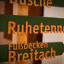 Die Wegweiser im Hotel Oberstdorf zeigen Ihnen den richtigen Weg für Ihre individuelle Behandlung. Ein Aufenthalt in einer der 8 Saunen und Bäder rundet Ihren Wellnessurlaub ab.