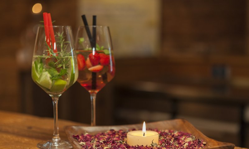 Frische Kräuter und Früchte sind die wichtigsten Zutaten in diesen Eigenkreationen des Hotel Oberstdorf-Teams.