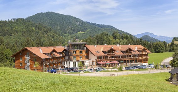 Hotel Oberstdorf bei Sonnenschein