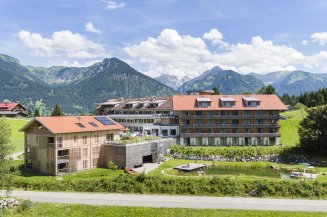 Hotel Oberstdorf im Sommer