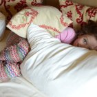 Bequeme Betten sorgen für einen wohligen Schlaf In den gemütlichen Betten des Hotel Oberstdorfs fühlen sich auch die Kleinen pudelwohl und genießen Ihren Aufenthalt mit der Familie in Oberstdorf.