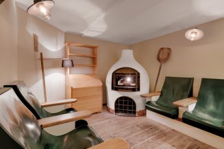 Omas Backstüble - das Brotbad Der Duft von frisch gebackenem Brot und die milde Wärme des Backofens, die die Luft mit Enzymen anreichert, machen das Brotbad im Hotel Oberstdorf zu einem besonders sanften Saunaerlebnis.