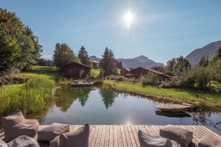 Was für ein schönes Fleckchen Erde! Nicht, dass es im Allgäu überall herrlich ist, aber hier am Hotel Oberstdorf, direkt am Natur-Badesee ist es es schon ganz besonders herrlich!