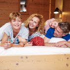 De kamers van Hotel Oberstdorf in de Allgäu zijn gezellig en bieden ruimte voor het hele gezin.