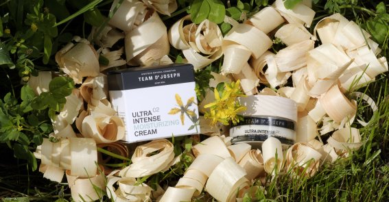 Creme, abgestimmt auf Ihre Bedürfnisse Vor jeder Behandlung bestimmen wir Ihren Hauttyp und wählen die wirkungsvollsten Produkte für Sie aus.