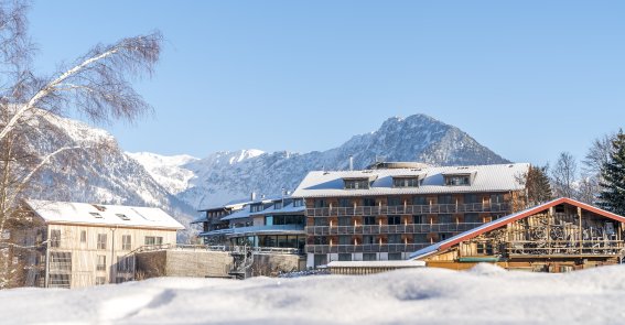 Hotel Oberstdorf im Winter©Allgäu GmbH, travelita.ch