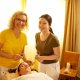 Wellness-Anwendung im Hotel Oberstdorf im Allgäu Entspannende Wellness-Anwendung im Hotel Oberstdorf – persönliche Wohlfühlmomente in der Alpen Wellnesswelt im Allgäu.
