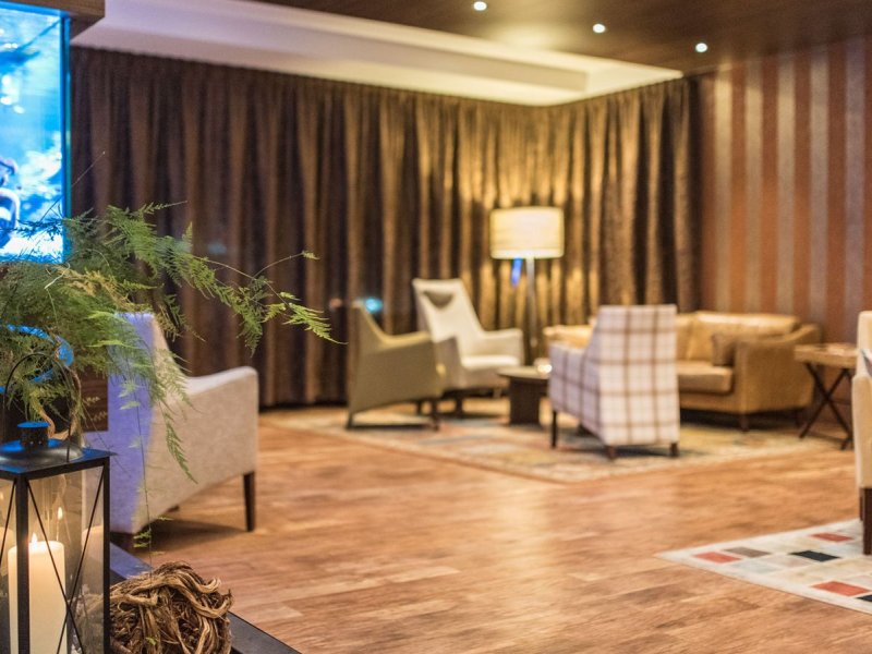Hotelpeterhof-newstyle-1stof8-051-c1e1a3a4