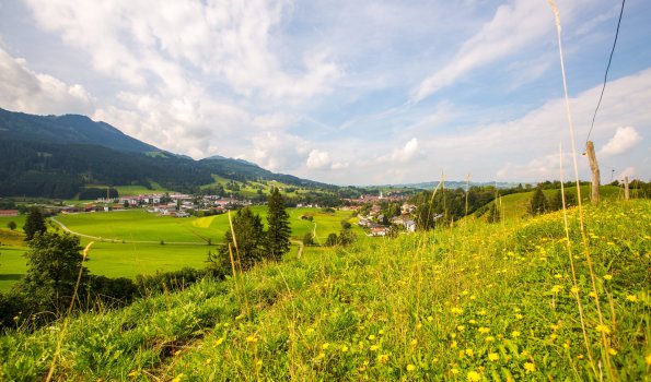 Traumhafte Landschaft und wunderschöne Wanderrouten machen den Urlaub im Allgäu zu einem unvergesslichen Erlebnis!