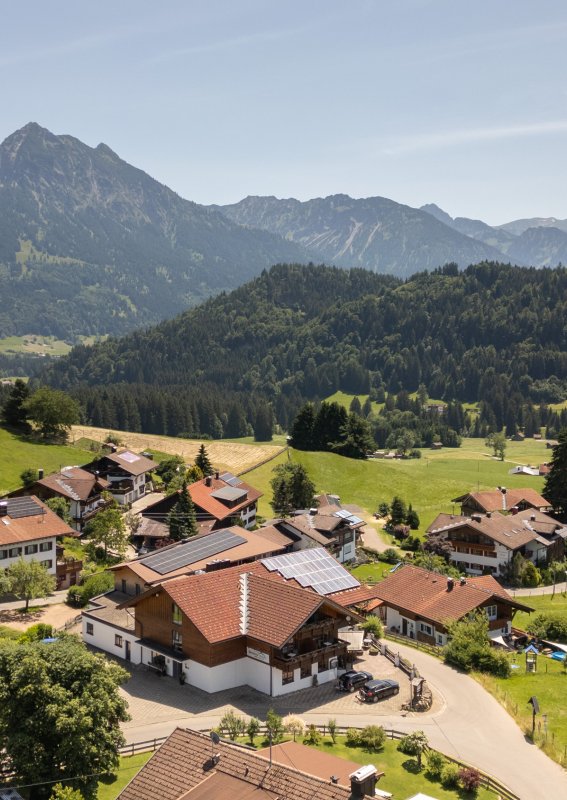 oberdorf-hotel-zwischen-wiesen-und-bergen
