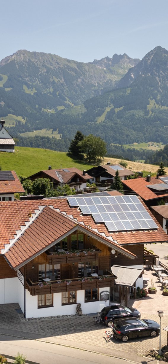 hotel-im-allgaeu-mit-alpenkulisse