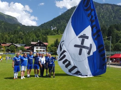 Mehmet Sentürk und seine Schalker Jungs