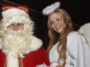 Nikolaus und Christkind im Hotel