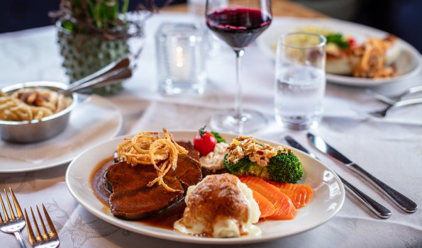 2024 April Würste und Speisen mit Sebastian Daniel Schlageter Fotografie-37