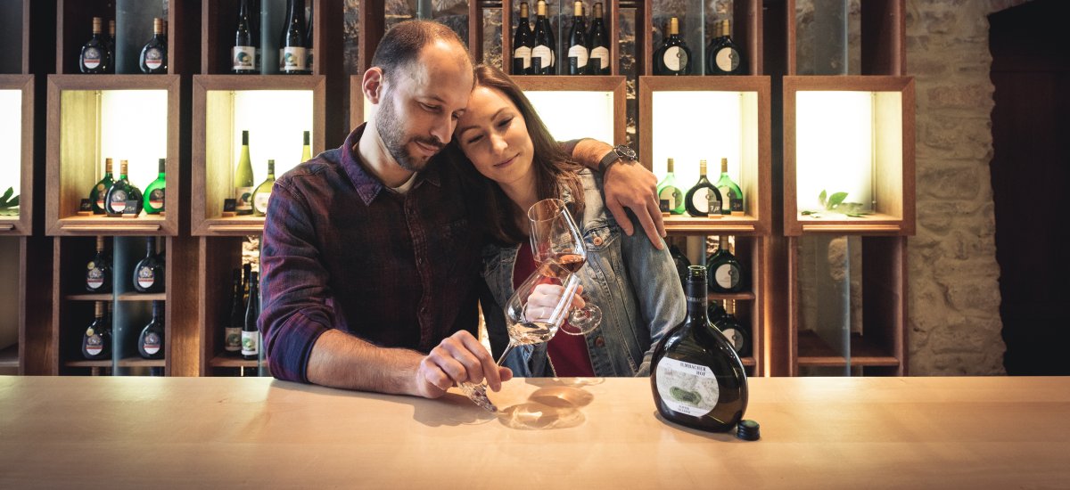 Weingenuss in der Vinothek Iphofen