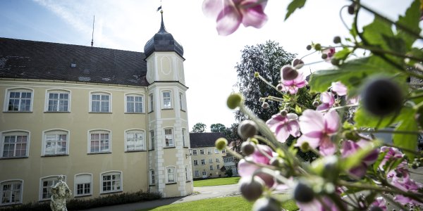Das Isnyer Schloss beherbergt die Kunsthalle und die Städtische Galerie