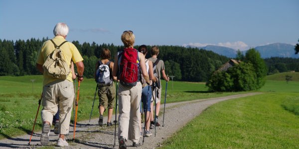Familienwanderung im Voralpenland