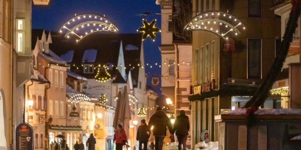 Abendliche Adventszeit in der Altstadt Foto Ernst Fessler