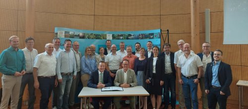 Feierliche Unterzeichnung  Aktionsprogramm zur Sanierung oberschwäbischer Seen mit Regierungspräsident Tappeser und Landrat Siev