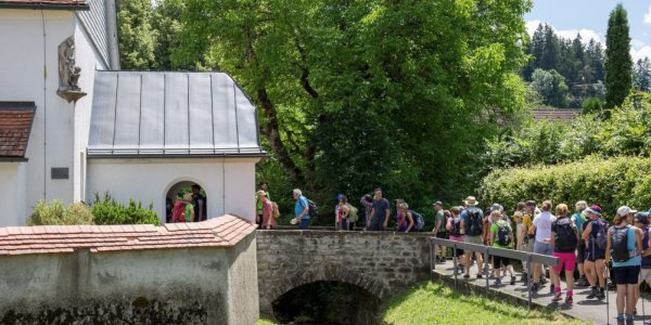 Rimpach Besuch einer Kapelle