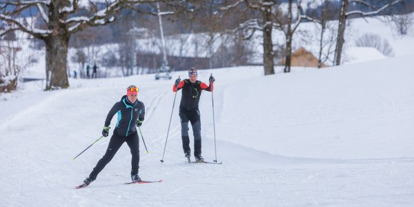 Top präparierte Langlaufpisten finden Wintersportbegeisterte rund um Isny.
