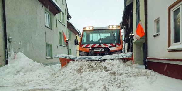 Der Winterdienst in Isny und den Ortschaften ist voll im Einsatz. Foto: Stadt Isny/Michael Panzram