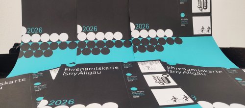 Die Ehrenamtskarte der Stadt Isny gibt es auch im Jahr 2026. Foto: Stadt Isny/Michael Panzram