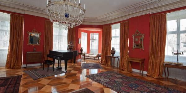 Till Bastian liest im Roten Salon bei den Isnyer Literaturtagen 2026