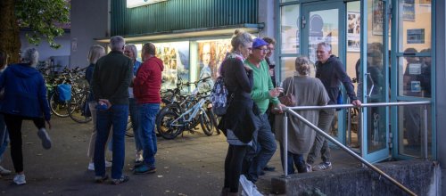 Popcorn, Pomp & Pausenclown - Mit einem Sondermarkt am Kinopark startet die diesjährige Feierabendmarktsaison.